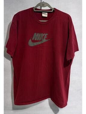 Nike Men’s 2X Vintage Crimson Red Tshirt Tee Gray Swoosh
